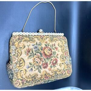 French‎ Tapestry Floral Handbag La Marquise Vintage Floral Gold Tone Chain strap